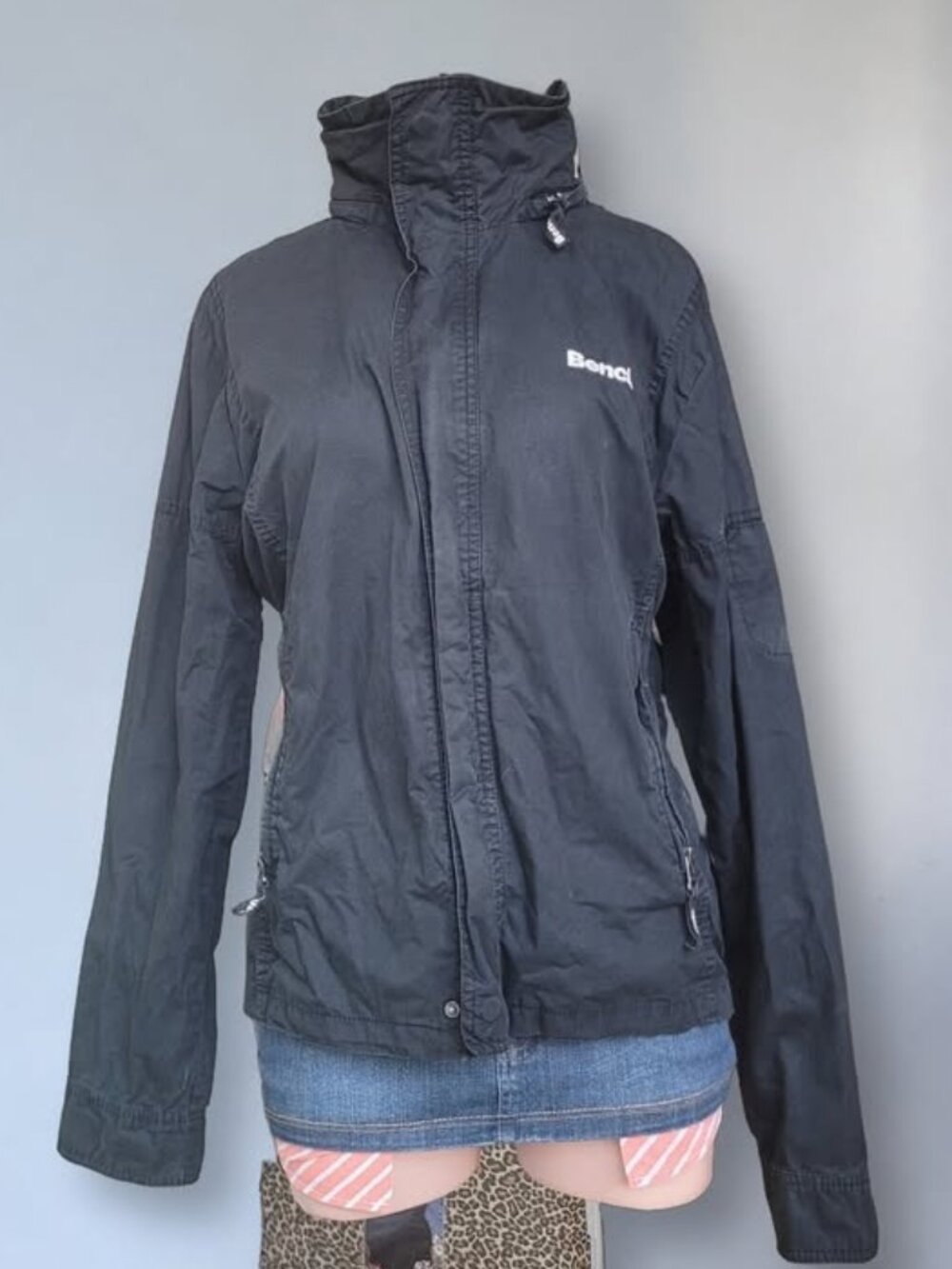 Bench Vintage Mock Neck High Neck Full Zip Windbreaker
